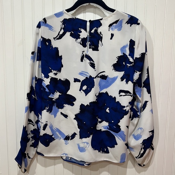 Oscar de la Renta silk blouse - Picture 3 of 6